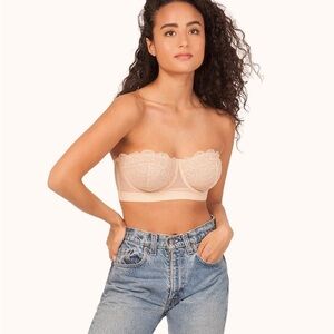 NWT Lively Lace Strapless Bra
